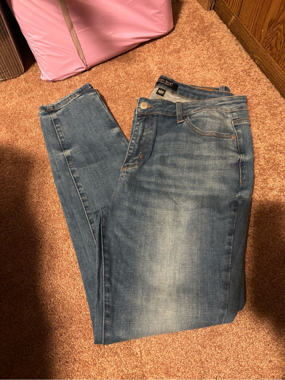 Judy Blue Medium Wash Skinny Jeans